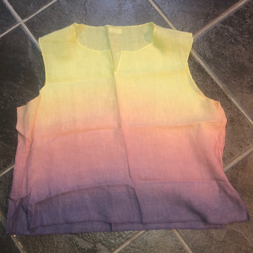 Beautiful Linen Boxy Top 🌻 - Picture 2 of 5